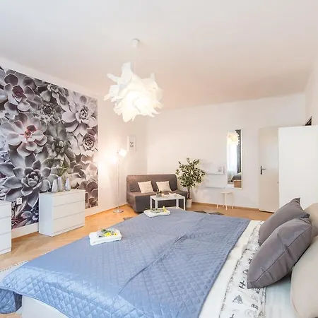 Apartment Lodecka *